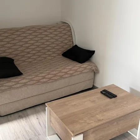 Toutes Commodites Avec Mezzanine
